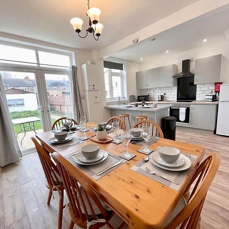 Portsmouth 3 Bedroom Getaway, Sleeps 6 Buitenkant foto