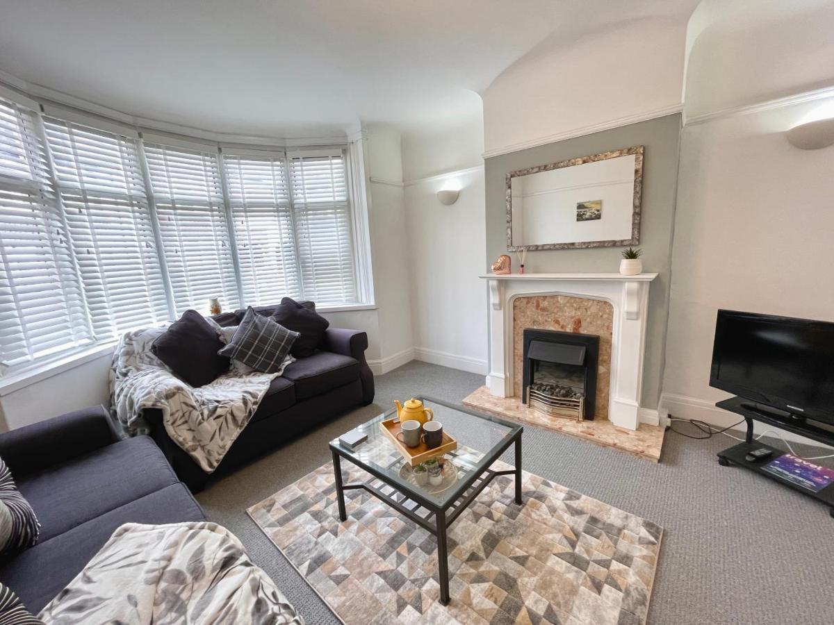 Portsmouth 3 Bedroom Getaway, Sleeps 6 Buitenkant foto