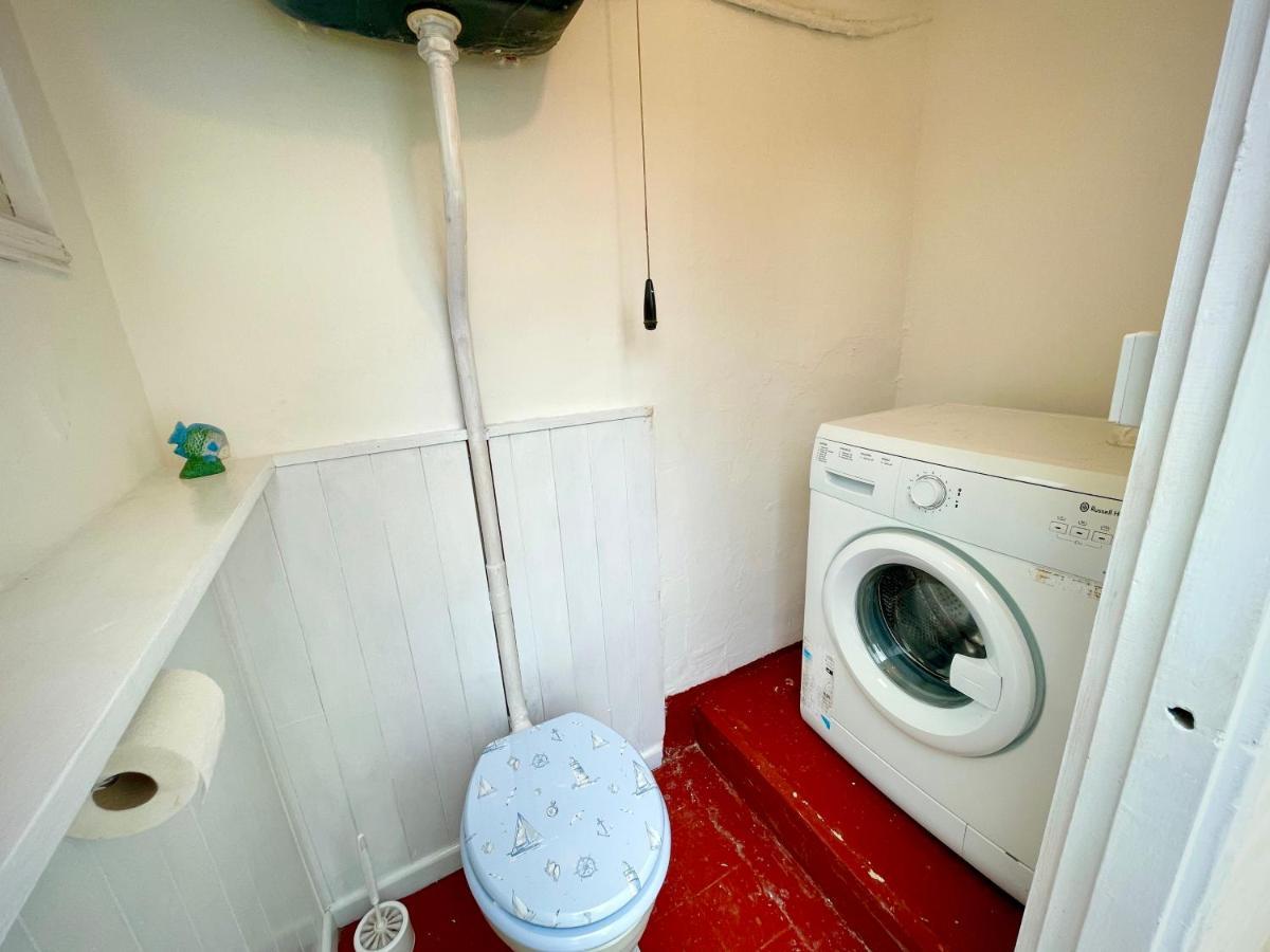 Portsmouth 3 Bedroom Getaway, Sleeps 6 Buitenkant foto