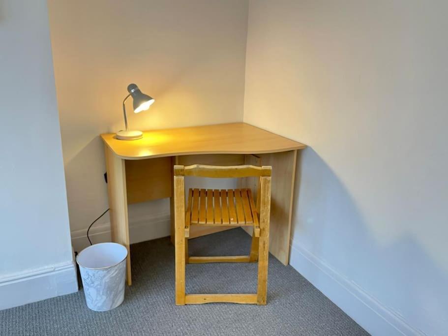 Portsmouth 3 Bedroom Getaway, Sleeps 6 Buitenkant foto