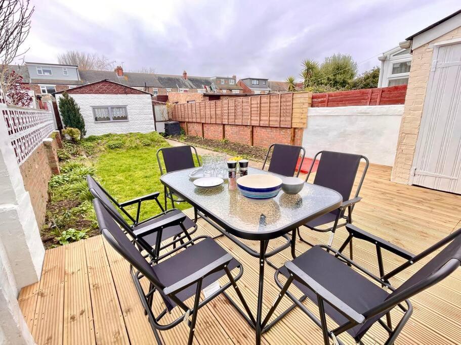 Portsmouth 3 Bedroom Getaway, Sleeps 6 Buitenkant foto