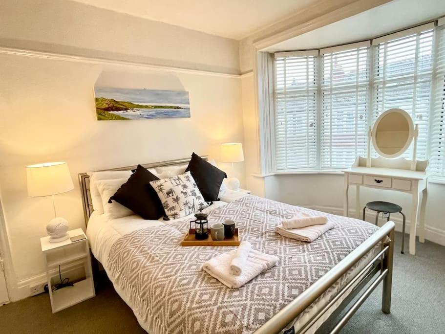 Portsmouth 3 Bedroom Getaway, Sleeps 6 Buitenkant foto