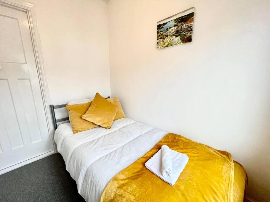 Portsmouth 3 Bedroom Getaway, Sleeps 6 Buitenkant foto