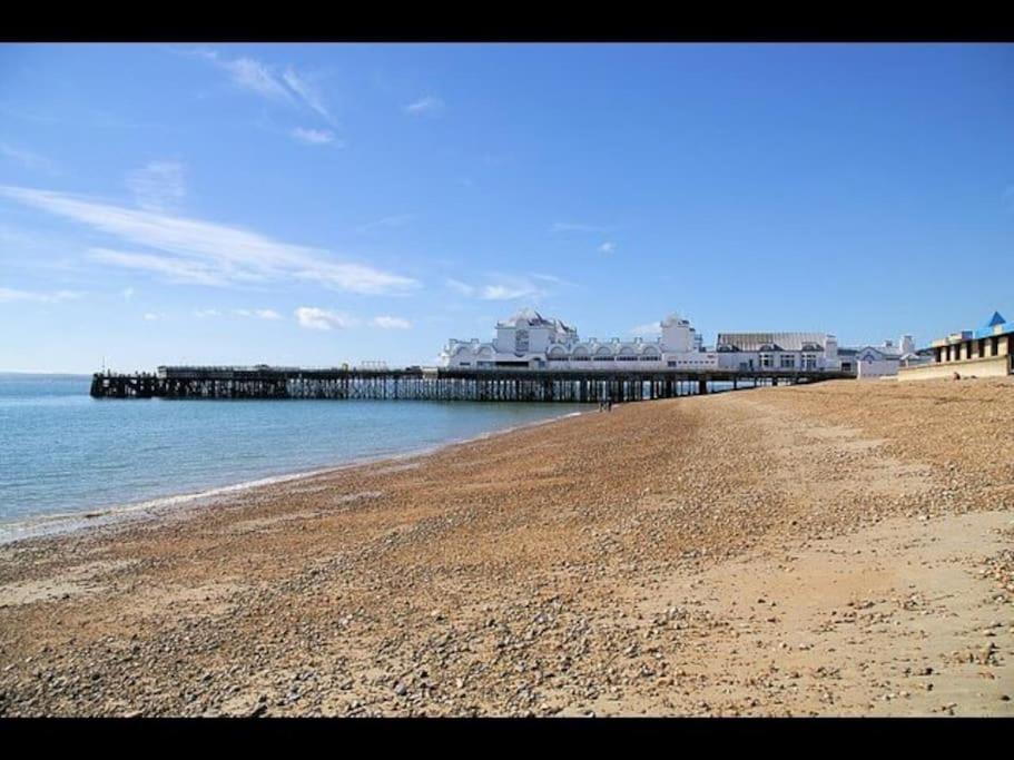 Portsmouth 3 Bedroom Getaway, Sleeps 6 Buitenkant foto